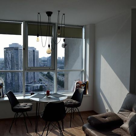 In The Sky Apartment 基輔 外观 照片