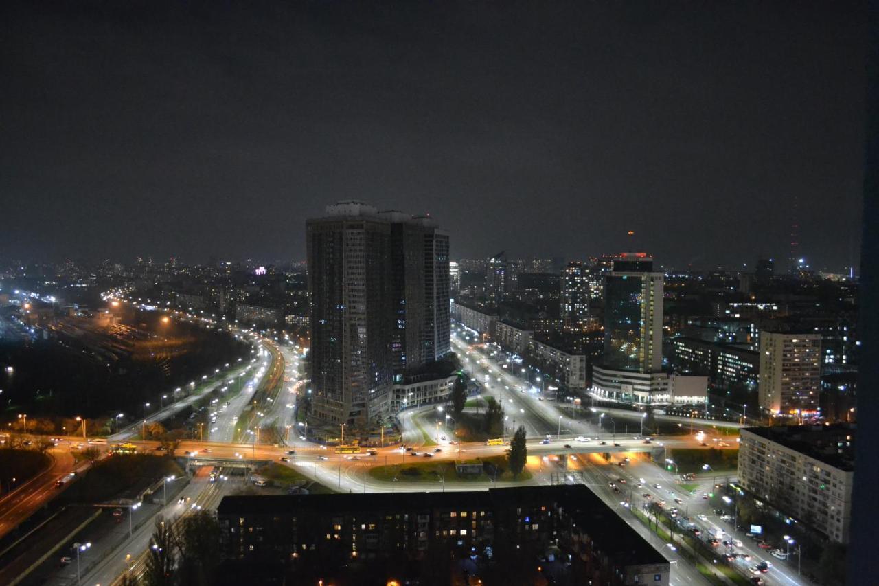 In The Sky Apartment 基輔 外观 照片