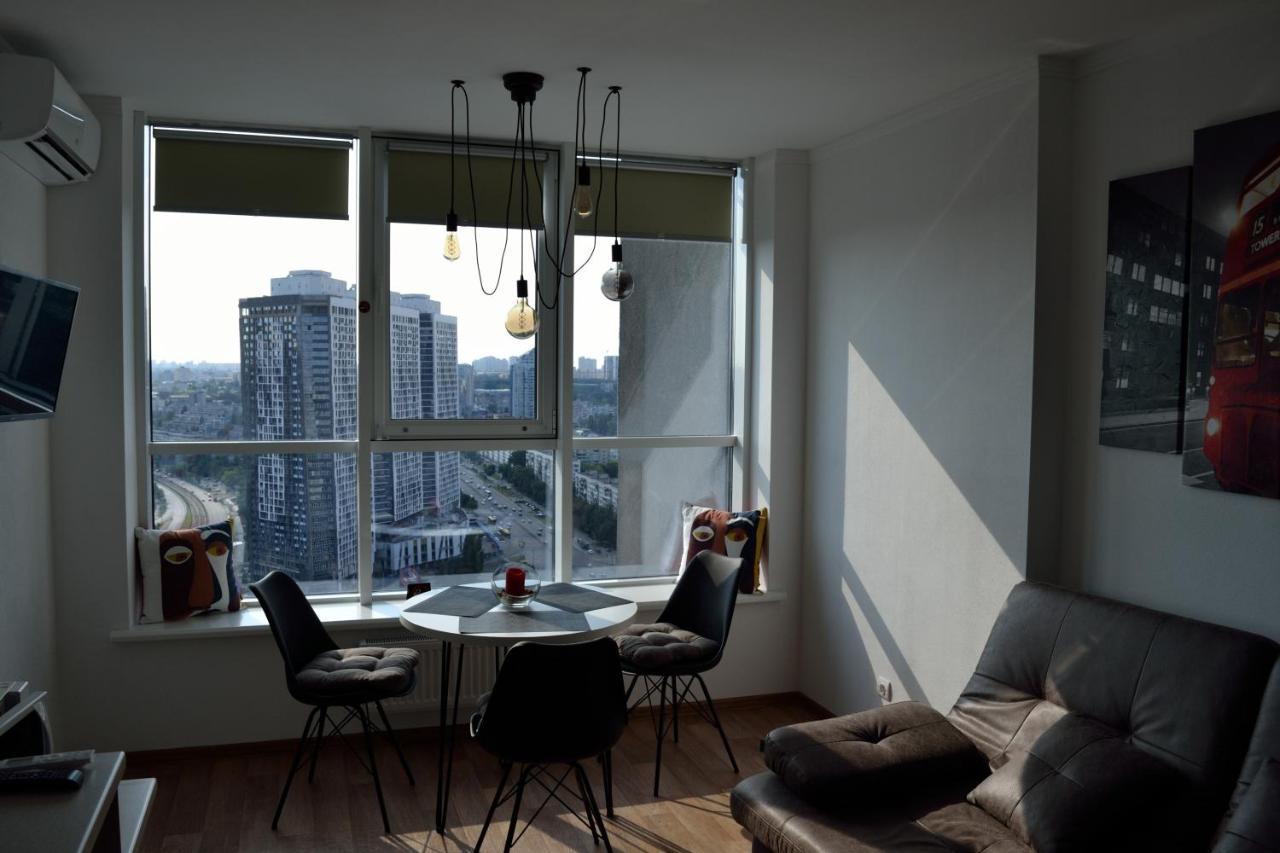 In The Sky Apartment 基輔 外观 照片